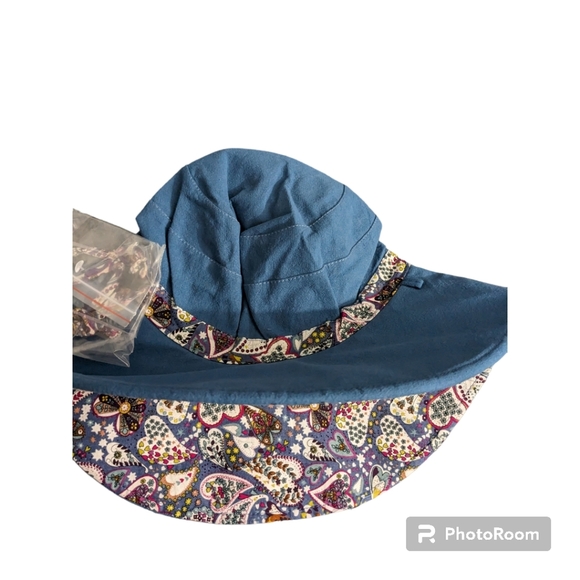 Wide Brim Hat. Reversible. Blue/Multi color. NWT. - Picture 8 of 12